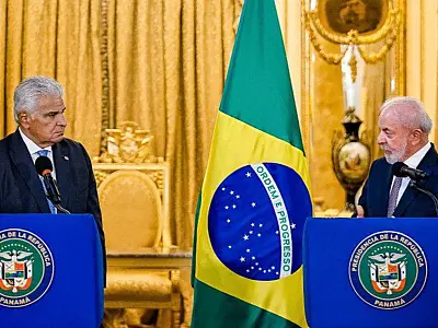 América Latina e Caribe podem construir projeto autônomo no cenário global, afirma Lula no Panamá