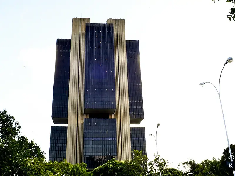 Copom decide manter Selic em 15% na primeira reunião de 2026
