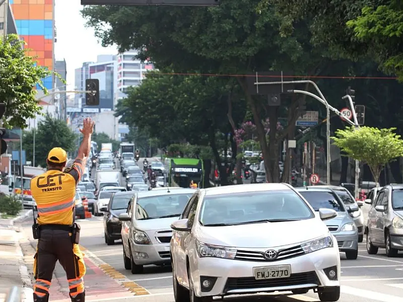 Motoristas podem deixar de pagar multas de trânsito após o prazo legal de cobrança previsto em lei.