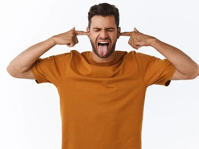 Adultos que agem como adolescentes: pessoas estão amadurecendo mais tarde?