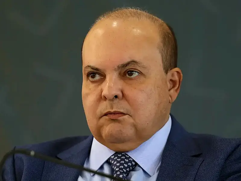 Ibaneis Rocha defende projeto para fortalecer o BRB e garantir estabilidade financeira da instituição.