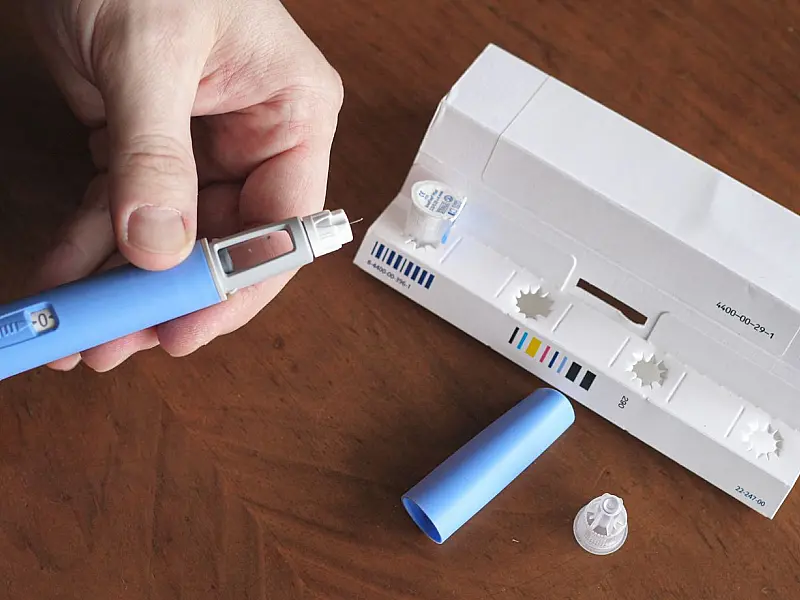 Novo medicamento em spray com semaglutida pode substituir as tradicionais canetas emagrecedoras.