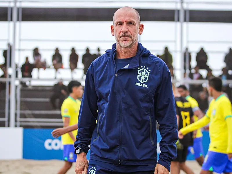 Juninho definiu os convocados para a final da Liga Evolução 2025.