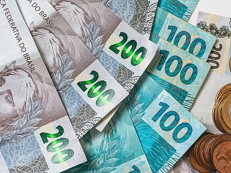 Renda acima de R$ 30 mil mensais é referência para classe média alta em grandes cidades.
