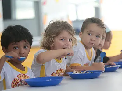 Com novo reajuste, investimento do MEC em alimentação escolar cresce 55% desde 2023
