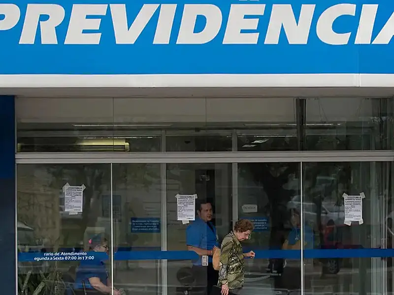 Fachada de uma sede do INSS, órgão responsável pelos benefícios previdenciários no Brasil.