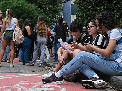 Pé-de-Meia Licenciaturas abre cadastro e inscrições com 12 mil bolsas de R$ 1.050 para futuros professores