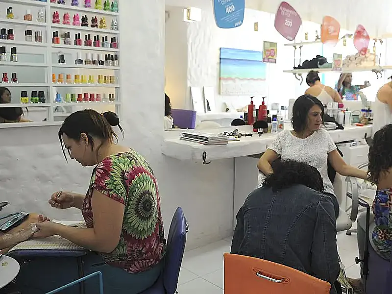Estudo do FMI mostra que o Bolsa Família não diminui a participação das mulheres no mercado de trabalho.