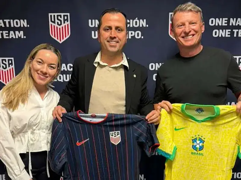 Bruno Costa, da CBF, durante encontro com representantes da US Soccer em Atlanta.