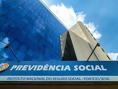 Fachada do edifício-sede do INSS, em Brasília.