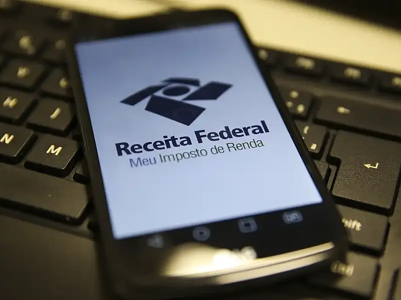 A Receita Federal abriu consulta a lote da malha fina do Imposto de Renda, com restituições residuais para cerca de 205 mil contribuintes em fevereiro.