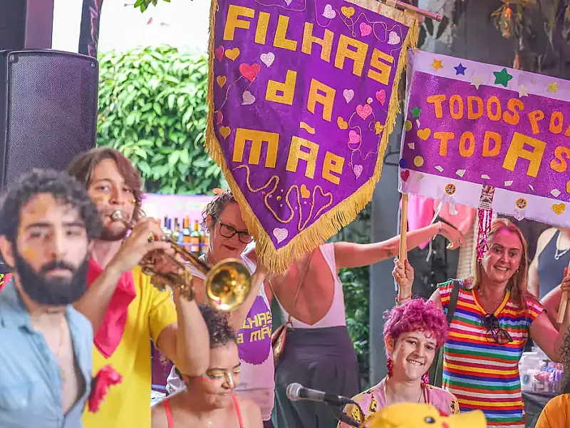 Blocos de carnaval no DF transformam folia em ferramenta de autocuidado e inclusão social