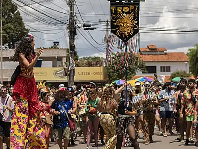 Confira a programação completa do carnaval do DF nesta segunda-feira (16) com 73 blocos pela cidade