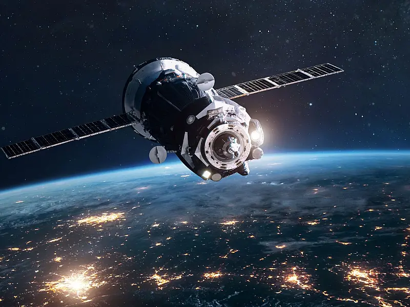 Nova estratégia da NASA prioriza construção de base lunar em vez de estação em órbita da Lua.