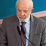 Lula entra na campanha pelo fim da escala 6x1 e cobra votação da PEC no Senado