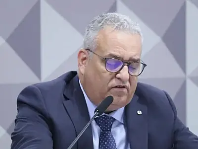 Relator da CPMI do INSS pede indiciamento de ex-ministros dos governos Lula e Bolsonaro
