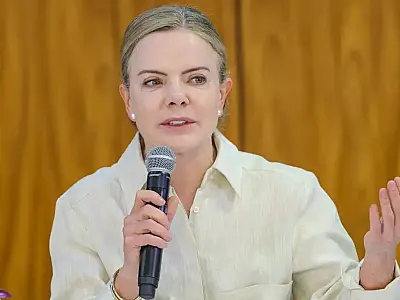 Gleisi deixa articulação do governo para disputar Senado em 2026
