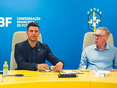 Comissão técnica da Seleção recebe orientações da arbitragem da CBF