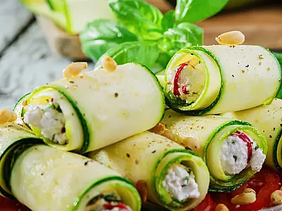 Aprenda a fazer rocambole de abobrinha e surpreenda na cozinha