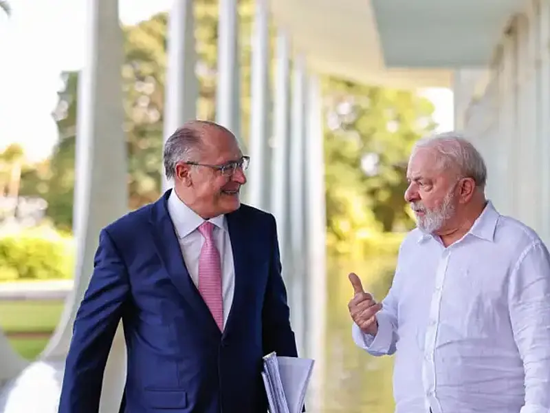 Lula e Geraldo Alckmin discutem medidas para reduzir impacto do preço do diesel