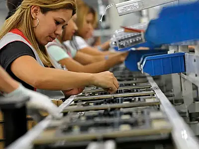 Governo revisa tarifa de importação e mantém preços estáveis