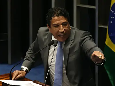Magno Malta critica possível delação de Daniel Vorcaro e cobra investigação sem exceções