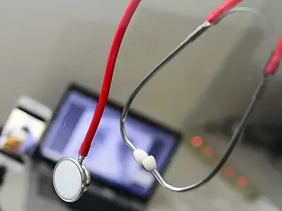 AgSUS e Hospital das Clínicas da FMUSP liberam 1.000 vagas gratuitas em curso sobre Fundamentos de Saúde Digital para APS