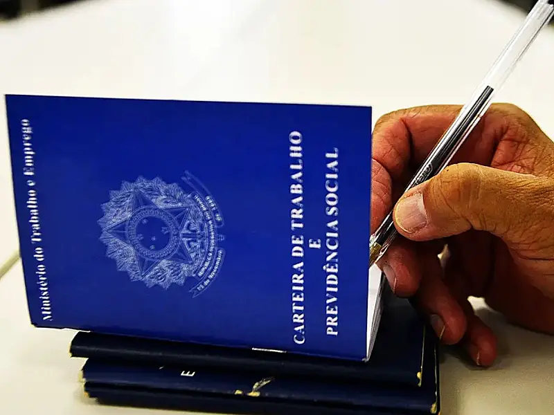 Crescimento do emprego formal contribui para aumento da participação na Previdência Social.