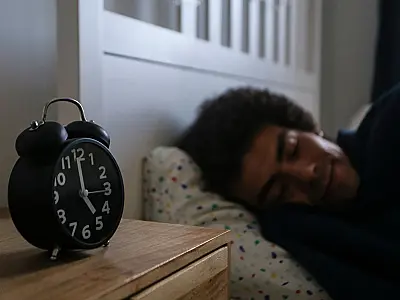 Dormir muito tarde pode aumentar risco de AVC, aponta estudo