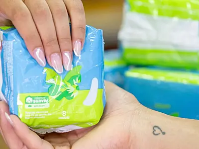 Mais de 3 milhões recebem absorventes gratuitos pela Farmácia Popular