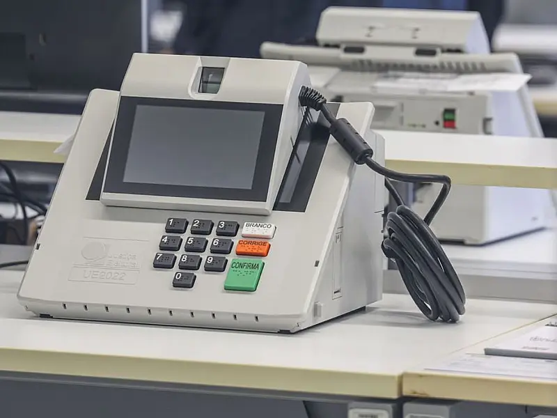 Prazo para emitir ou regularizar título de eleitor termina em 6 de maio de 2026.
