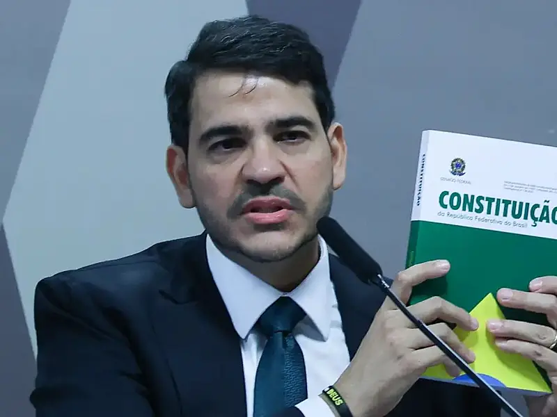 Jorge Messias durante agenda oficial relacionado à indicação ao STF