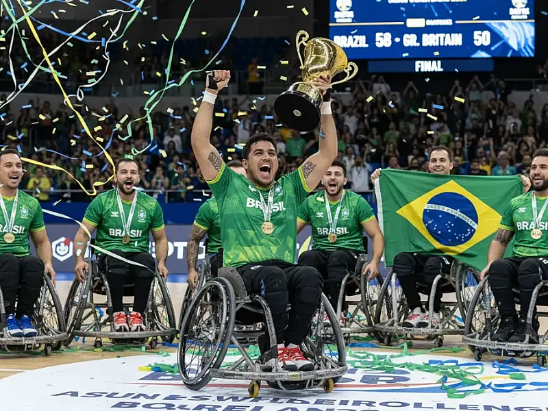Seleção brasileira de rúgbi em cadeira de rodas comemora o título internacional conquistado em Adelaide, na Austrália.