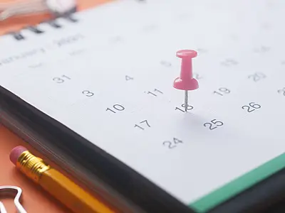 Mês registra nove datas comemorativas com folgas regionais em diversos estados