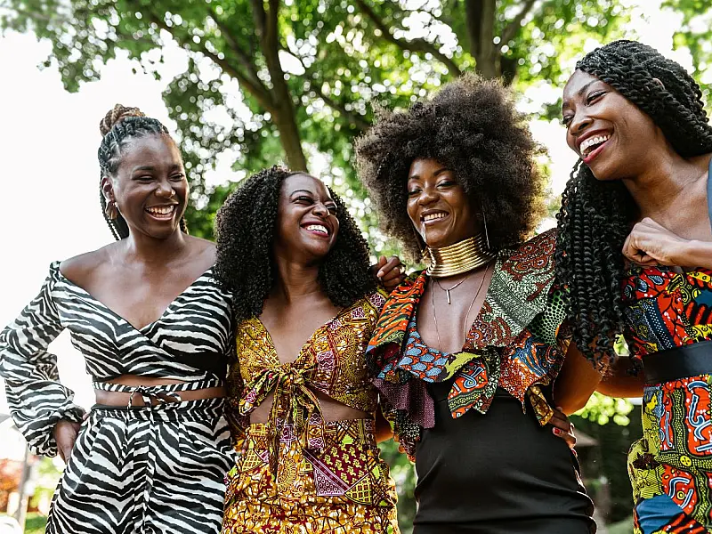 Número de mulheres negras com emprego formal avançou 29% entre 2023 e 2025.