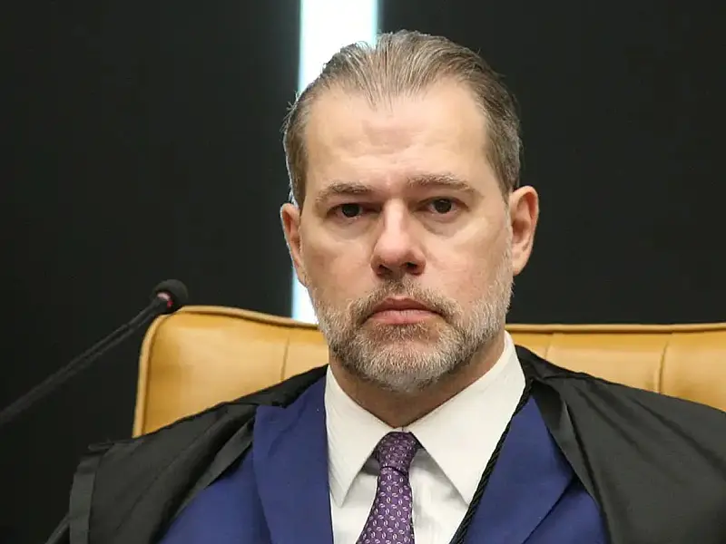 Dias Toffoli se declarou impedido em julgamento no STF sobre ex-presidente do BRB.