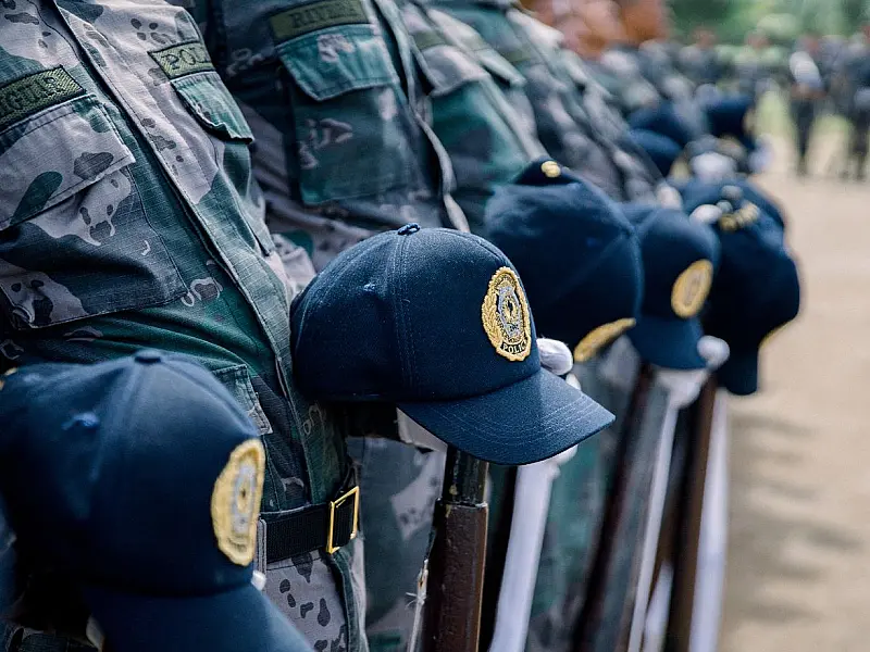 Chanceleres sul-americanos criam comitê integrado de segurança para monitorar rotas do narcotráfico e imigração.