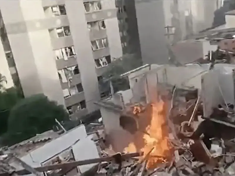 Sabesp interrompe obras próximas a redes de gás após explosão no Jaguaré.