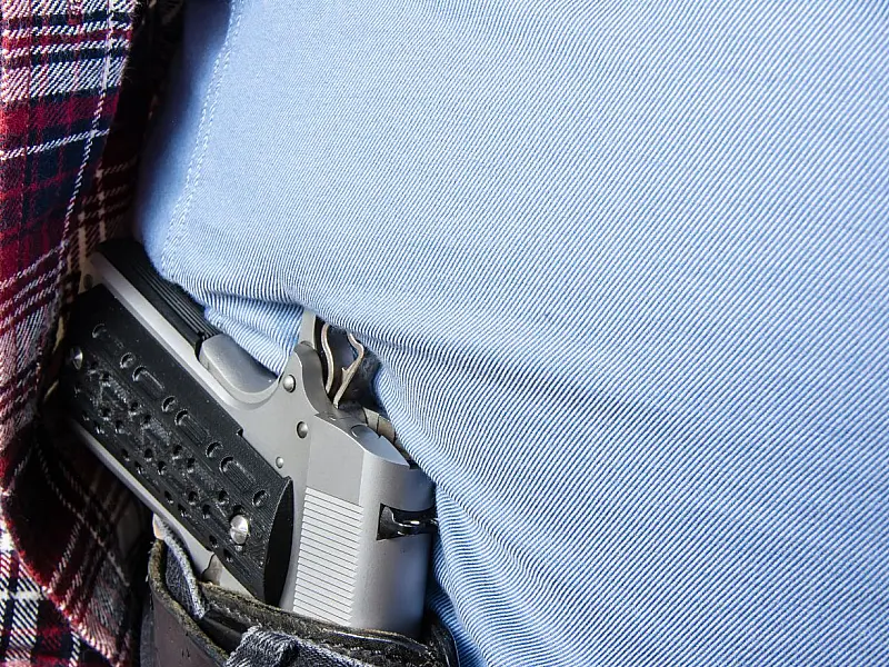 Projetos discutem ampliação do porte de arma para novas categorias profissionais