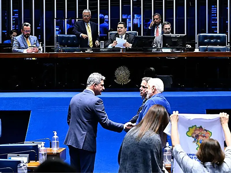 Plenário do Senado conclui votação de projeto voltado à desoneração da folha e empregabilidade juvenil.