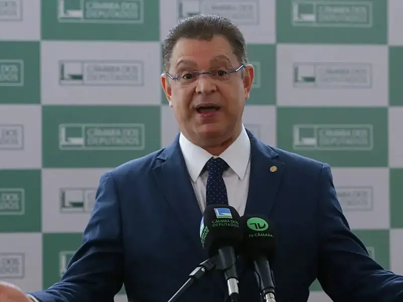 Deputado Sóstenes Cavalcante anunciou nova PEC da Anistia após decisão do STF