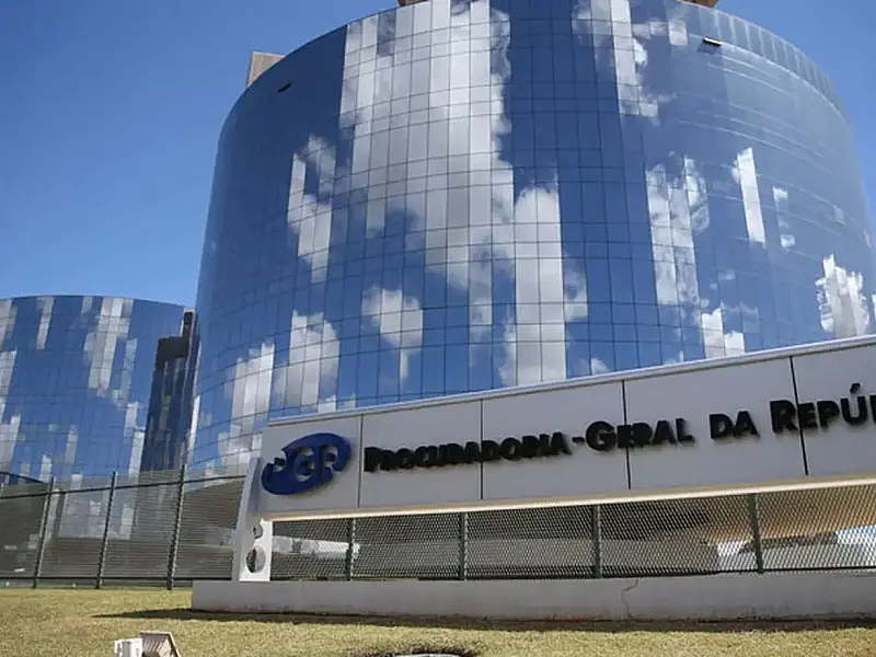 Procuradoria-Geral da República analisará os indícios de transações financeiras internacionais antes de nova decisão do STF.