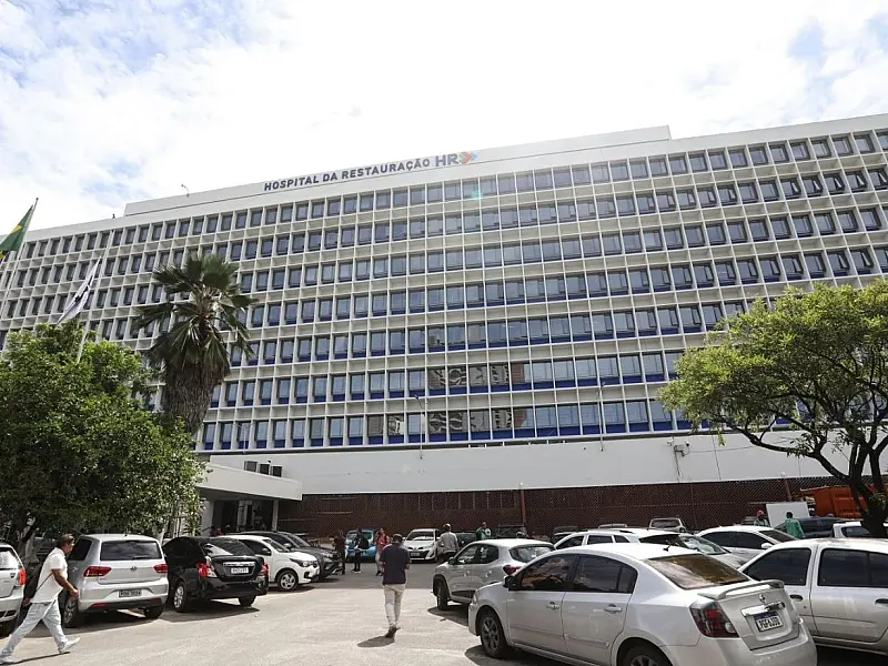 Fachada da unidade hospitalar que concentra investimentos em modernização e atendimento de alta complexidade.