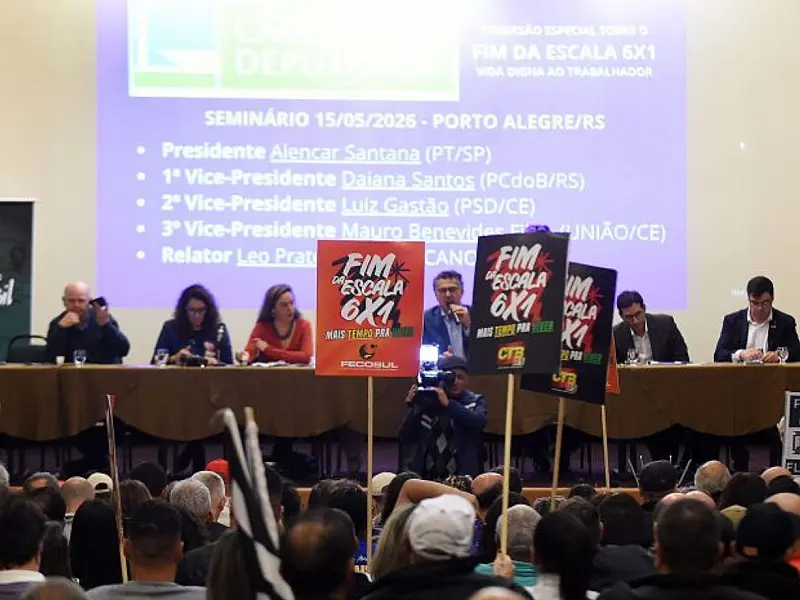 Deputados discutiram mudanças na jornada de trabalho durante audiência pública em Porto Alegre