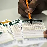 Mega-Sena acumula mais uma vez e prêmio principal vai a R$ 38 milhões