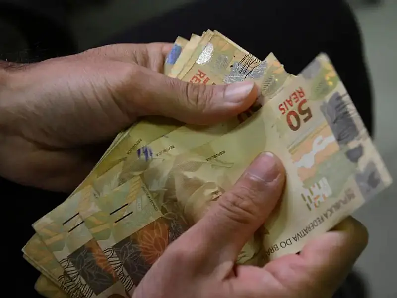 Nova regra fiscal da autarquia fluminense reverte sobras administrativas para garantir o pagamento de aposentados