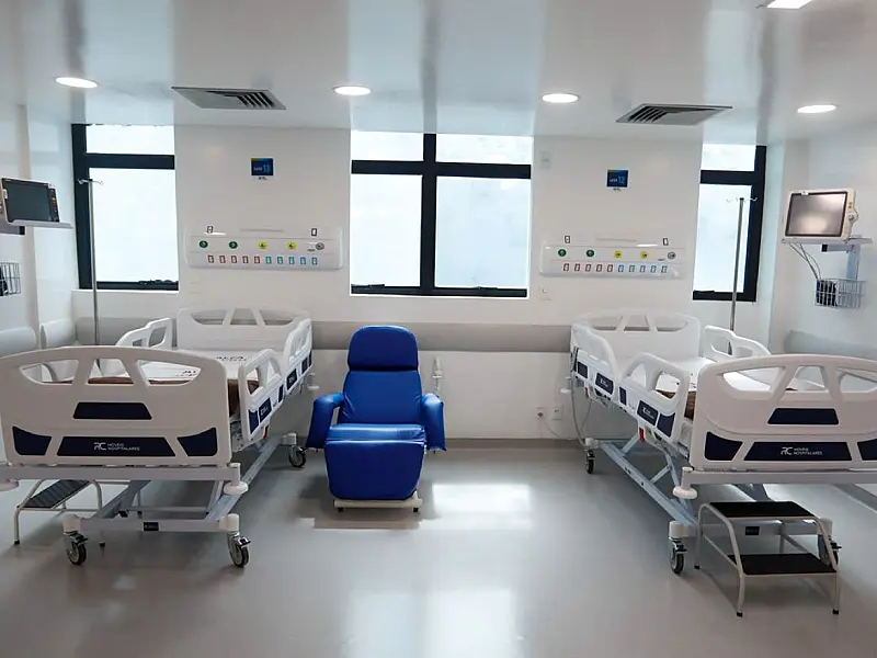 Novas instalações contam com quartos de isolamento com pressão negativa e monitoramento direto da enfermagem