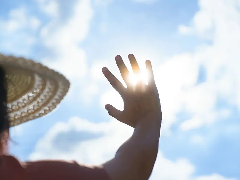 Relatório aponta que temperaturas extremas elevam significativamente o risco de internações por problemas renais e respiratórios