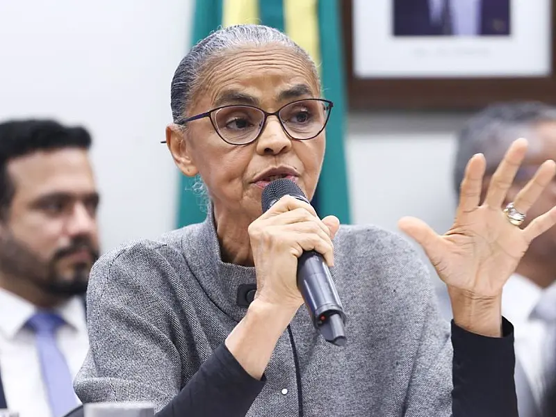Ex ministra discursa sobre diretrizes de combate à criminalidade e transparência nos dados