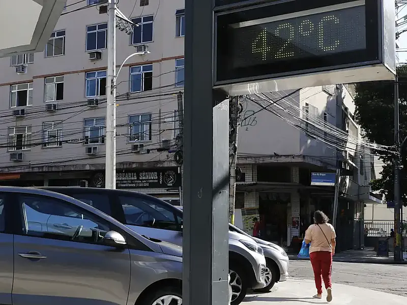 Calor no Rio: Zona Norte atinge 50°C em ilhas de calor.